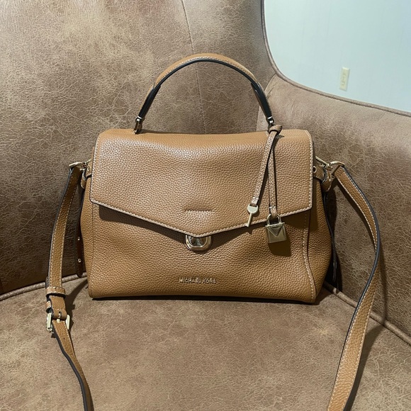 ❤️Michael Kors Tan Leather Satchel - Picture 1 of 15